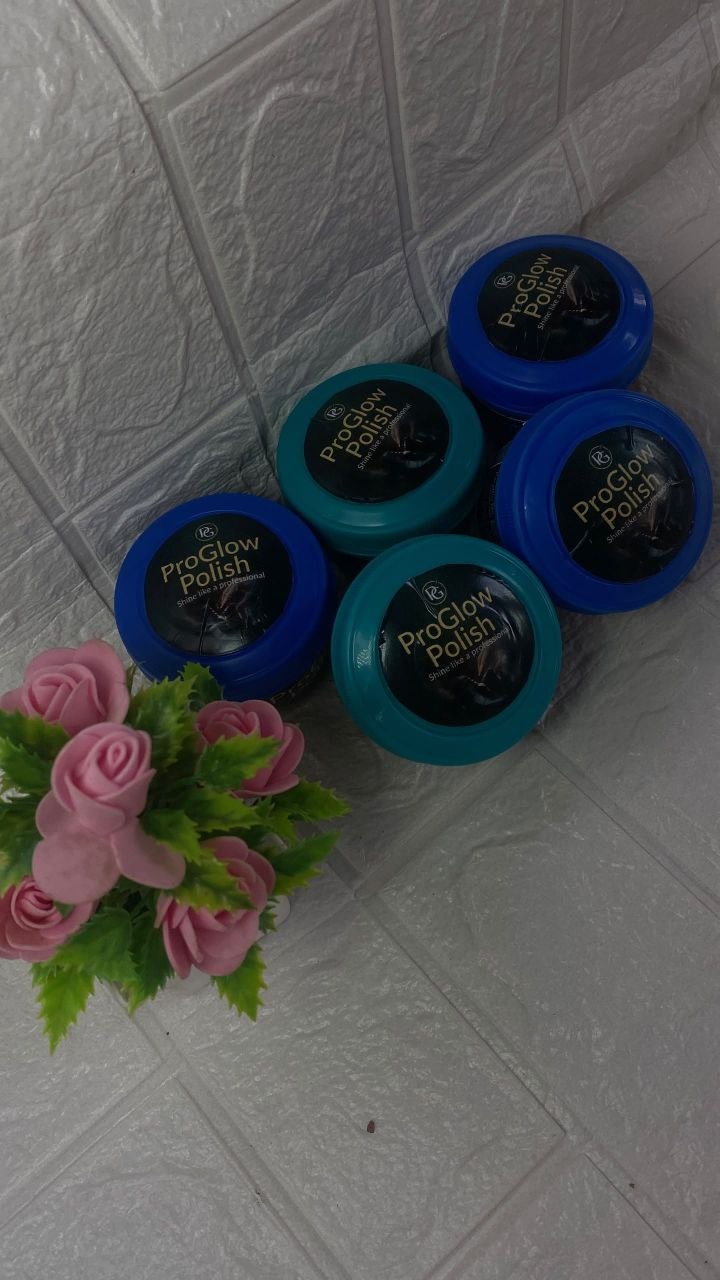 ProGlow Polish tin with mini applicator brush